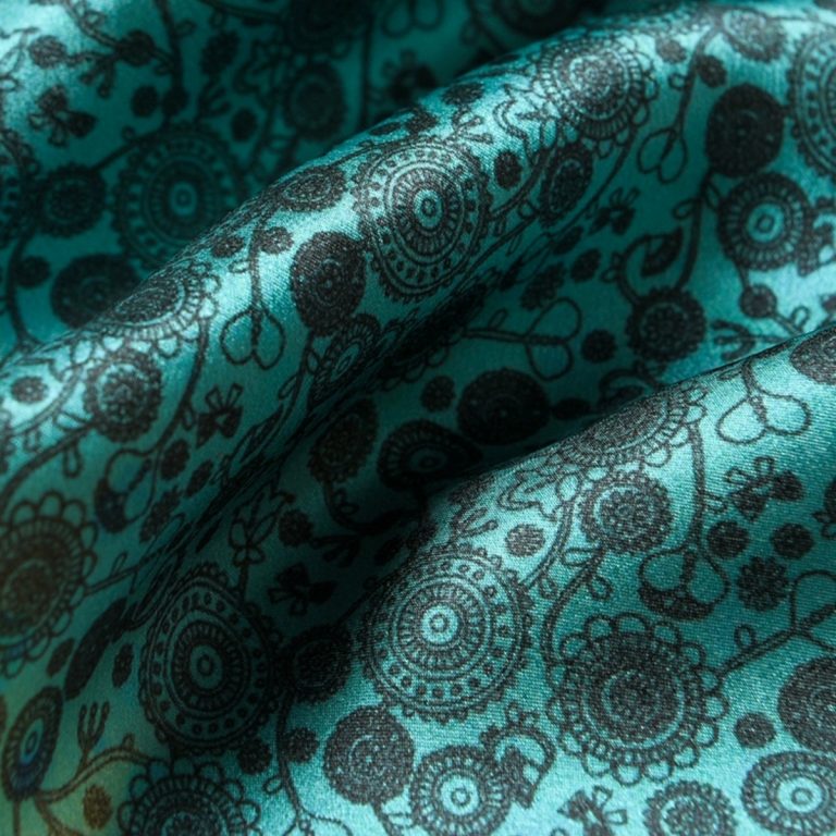 personalized Polyester scarves, custom twilly printing, scarf manufacturer table print